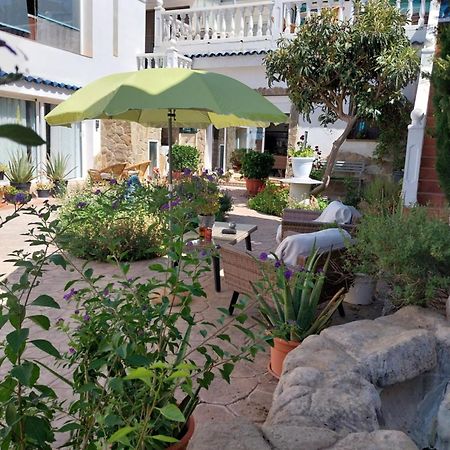Pension Isla - Couples Only Casas de Cuadra Exterior photo