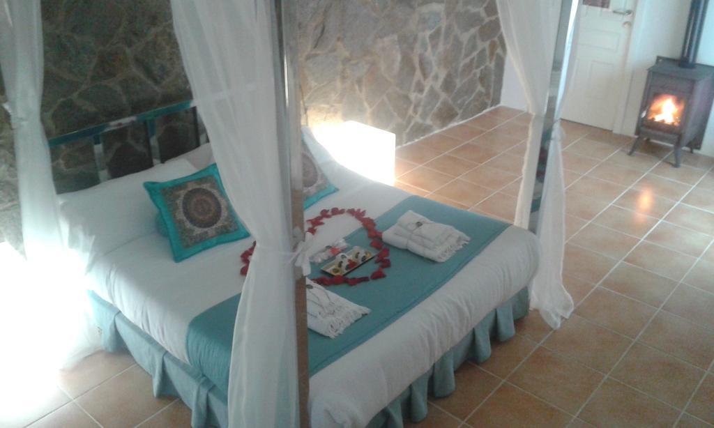 Pension Isla - Couples Only Casas de Cuadra Exterior photo