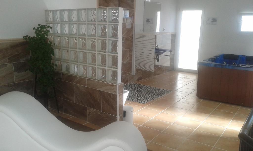 Pension Isla - Couples Only Casas de Cuadra Exterior photo
